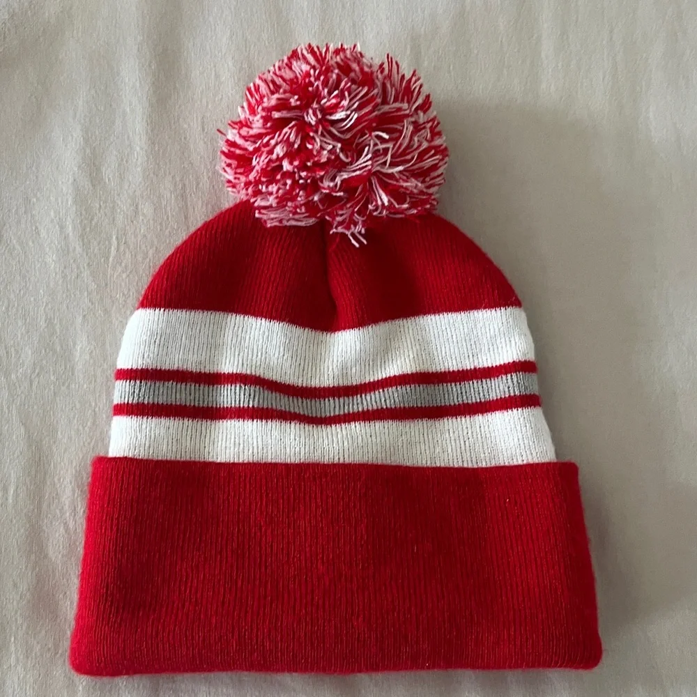 City Hunter Red White Gray Knit Beanie Stocking Cap Pom Pom One Size Guy/Girl